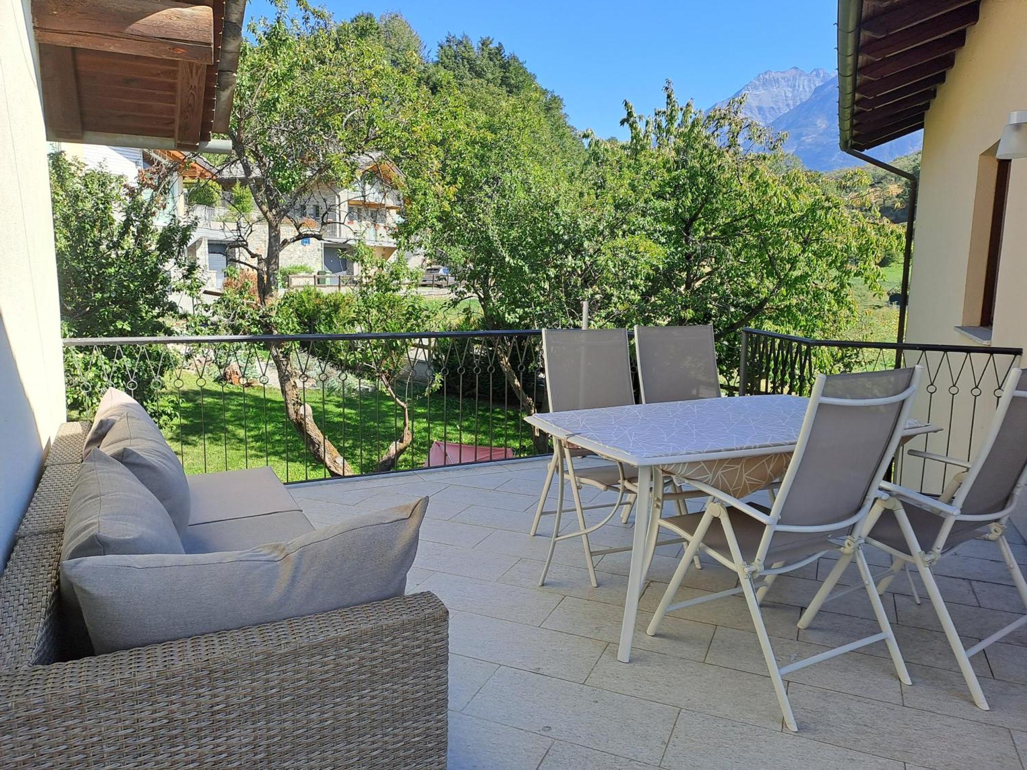 Aosta Stunning Panoramic Views From Modern Two Bedroom Apartment Eksteriør billede