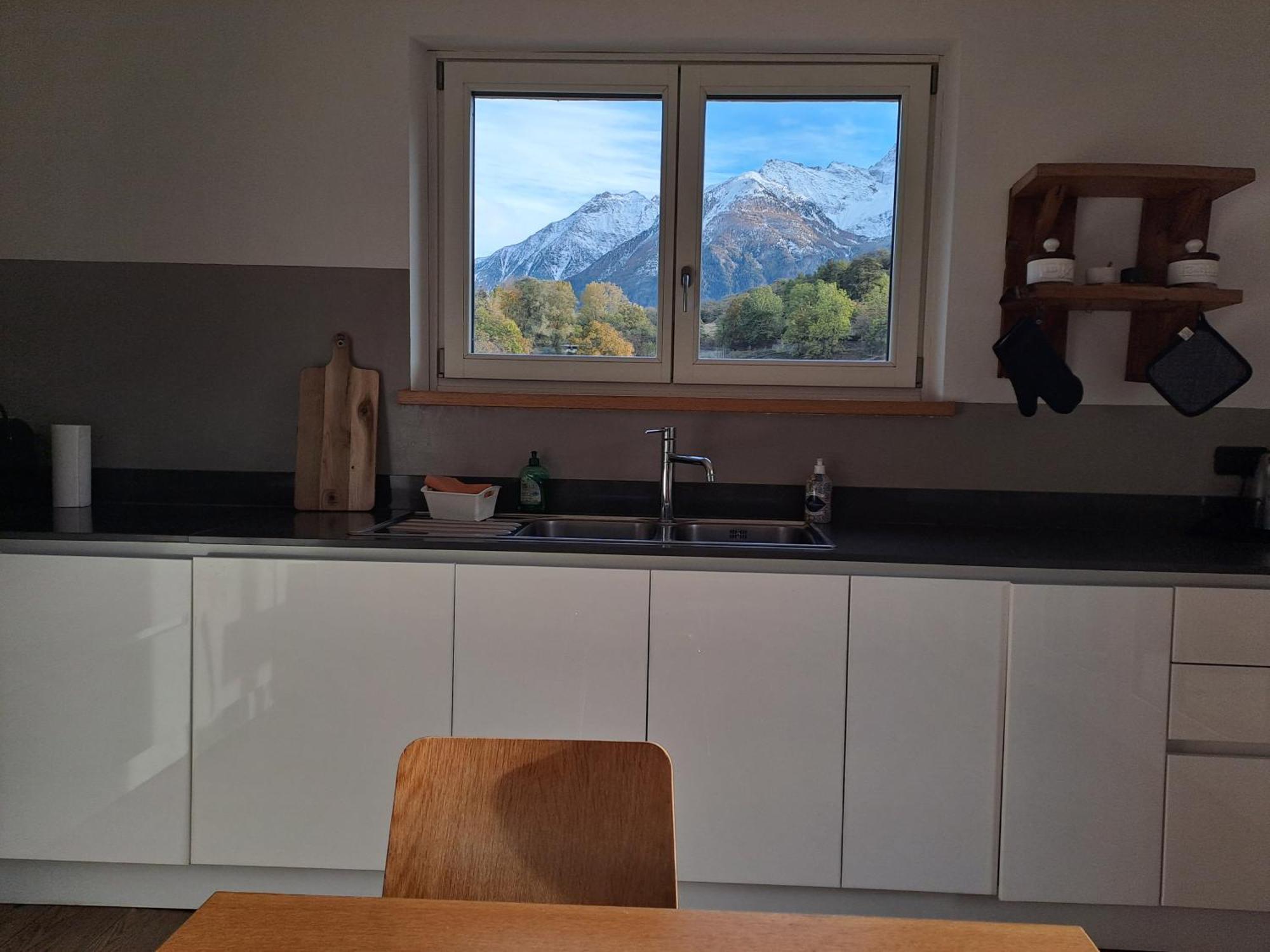 Aosta Stunning Panoramic Views From Modern Two Bedroom Apartment Eksteriør billede